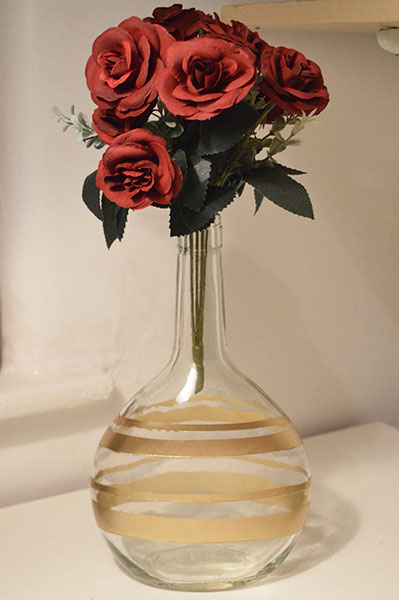 Upcycling-Wine-Bottle-into-vase